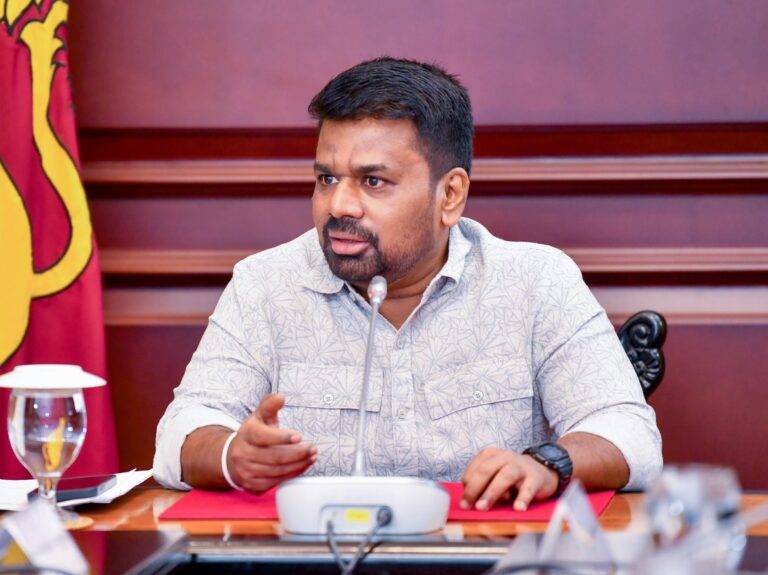 මුදල් හිඟයක් හෝ ප්‍රමාදයක් ගැන ප්‍රශ්නයක් දැන් නැහැ. හරියට මුදල් වියදම් කරන්න – ජනපතිගෙන් අමාත්‍යාංශ ලේකම්වරුන්ට උපදෙස්