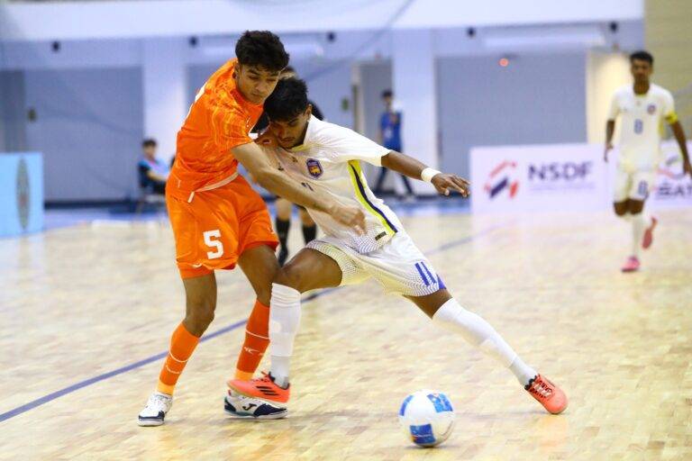 පැරදුණත් ලංකාව ඉස්සෙයි