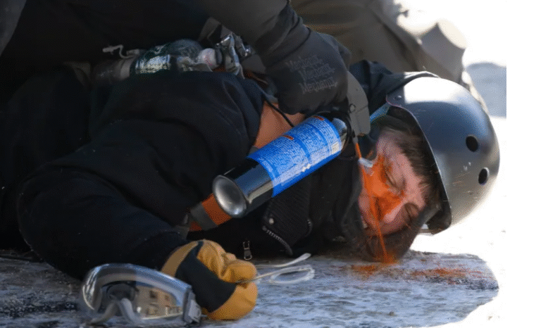 Minneapolis හි තවත් ඇමරිකානු පුරවැසියෙකු වෙඩි තබා ඝාතනය කරයි!