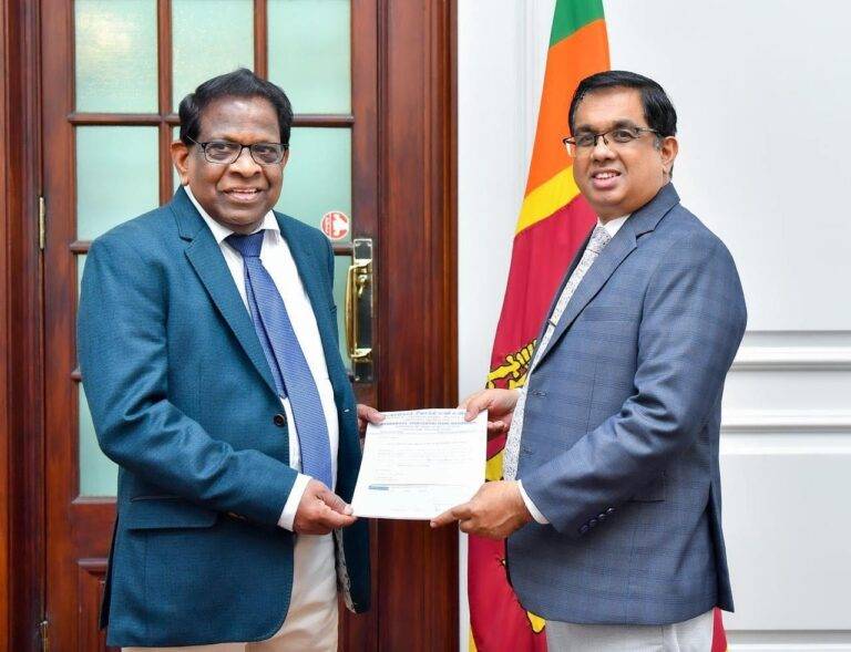 ලන්ඩන් ව්‍යාපාරිකයෙකුගෙන් ‘Rebuilding Sri Lanka’ අරමුදලට රු. මිලියන 10ක පරිත්‍යාගක්!