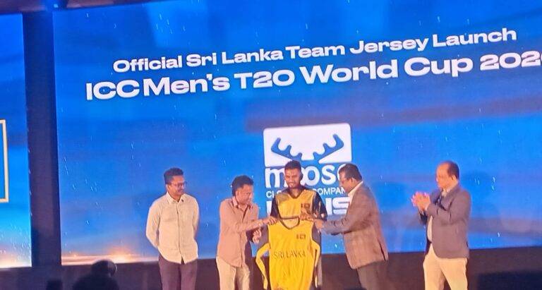 BREAKING විස්සයි විස්ස ලෝක කුසලානයේ ශ්‍රීලංකාවේ නිල ජර්සිය එළි දක්වයි!