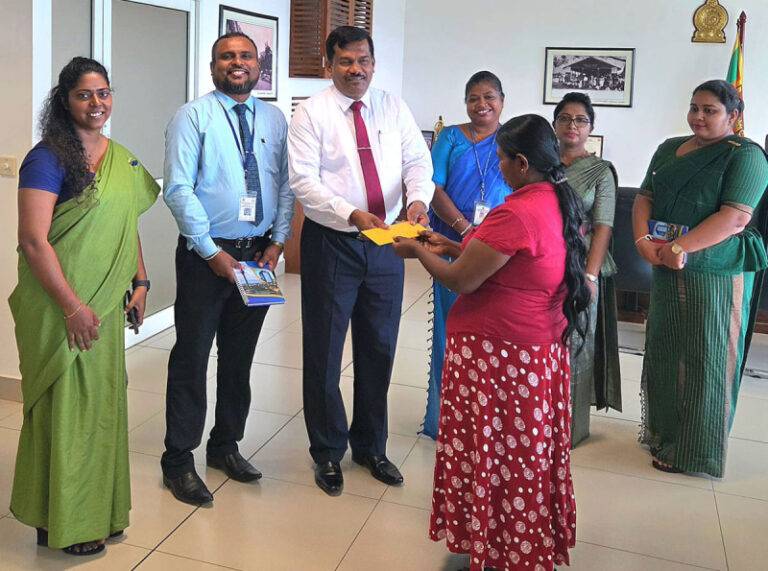 සමාජ ආරක්ෂණ විශ්‍රාම වැටුප් පොත ප්‍රදානය කිරීම කොළඹ දිස්ත්‍රික් ලේකම් කාර්යාලයේදී!