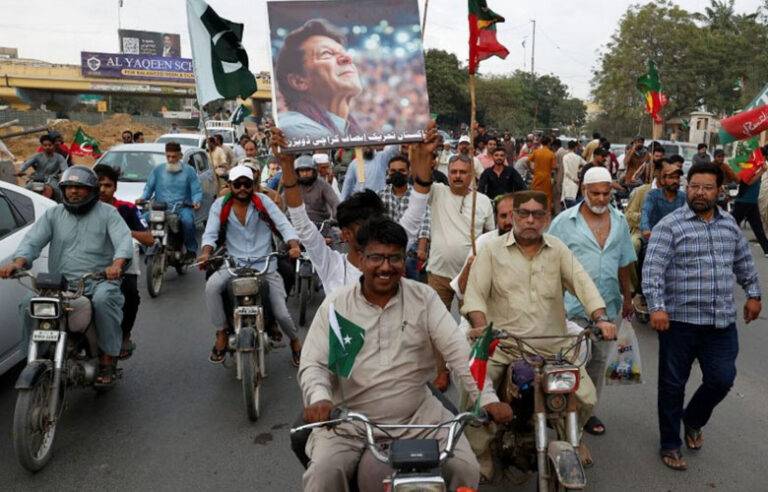 2023 ඛාන් හිතවාදී විරෝධතාවන්ට අනුබල දීම සම්බන්ධයෙන් පකිස්ථාන අධිකරණය මාධ්‍යවේදීන්ට ජීවිතාන්තය දක්වා සිර දඬුවම් නියම කරයි