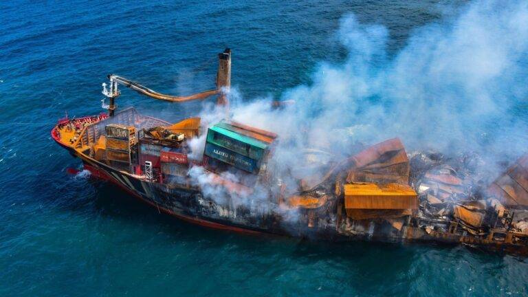 X-Press Pearl අර්බුධය; දොස් පැවරීම නොව, හැසිරවීමේ තාක්ෂණික අසාර්ථකත්වයන් ඉස්මතු කරයි!