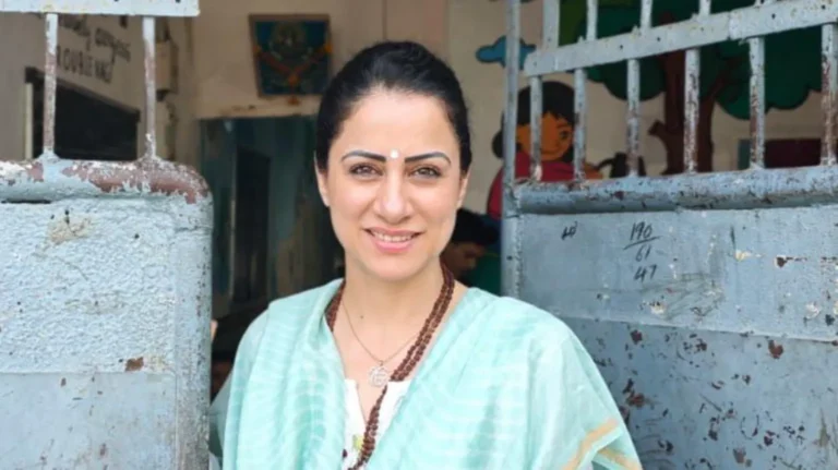 ගොහොරු මඩක වුවද නෙළුම් පූද්දන්න වෑයම් කළ, නාගි ගේ කතාව!