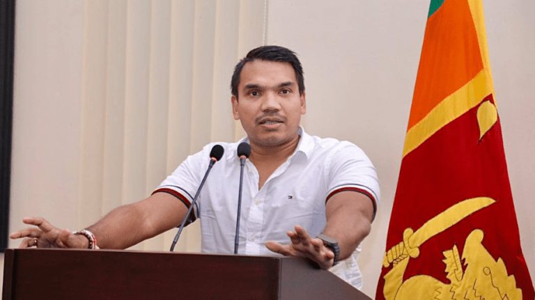 තවදුරටත් මේ ආණ්ඩුව පහුගිය ආණ්ඩුවලට ඇඟිල්ල දික් කරන කාරණය වලංගු වෙන්නේ නෑ – නාමල් රාජපක්ෂ