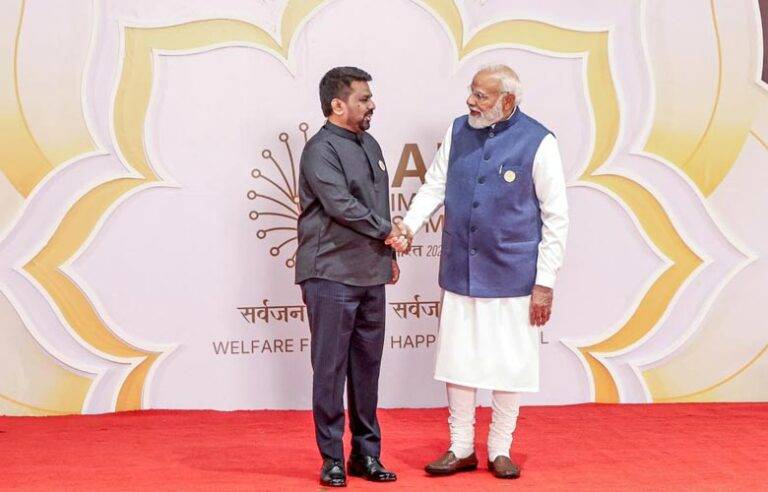 ජනපති අනුර සහ ඉන්දීය අගමැති මෝදි අතර විශේෂ හමුවක්