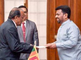 දකුණු පළාත් ආණ්ඩුකාර ධුරයටත් මහාචාර්යවරයෙක්