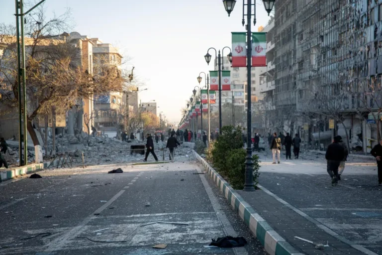 ඉරානයට එරෙහි ඇමරිකාවේ හා ඊශ්‍රායලයේ ප්‍රහාර සතිය ඉක්මවා යන විට සිදුවූයේ කුමක්ද? ගැටුම්හි දිශාව වෙනස් කරන Operation True Promise!