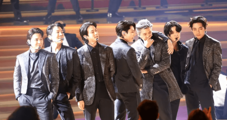 වසර දෙකක දීර්ඝ නිහඬතාවයකින් පසු සෝල් නුවර දම් පැහැ කළ BTS ආගමනය…