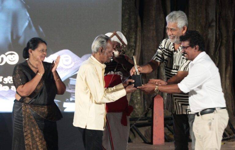 දශක හතක කලා මෙහෙවර:දයා වයමන් ප්‍රසාද ප්‍රණාම උළෙල (PHOTOS)