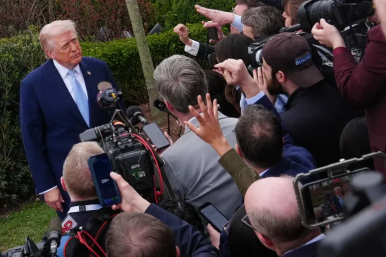 හෝමුස් සන්ධියේදී එකතු වෙමු – ට්‍රම්ප් නේටෝ සහ ආසියා ෆැසිෆික් කලාපයට යළිත් ඔලුව දමයි!