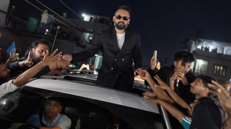 රැපර් කෙනෙක්ගේ අතට ගොස් ඇති නේපාලයේ අගමැති පුටුව!