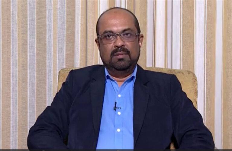 රටේ තෙල් හිඟයක් නැහැ.අනවශ්‍ය ප්‍රශ්නයක් හදන්න එපා – බලශක්ති ඇමති ජනතාවගෙන් ඉල්ලයි (VIDEO)