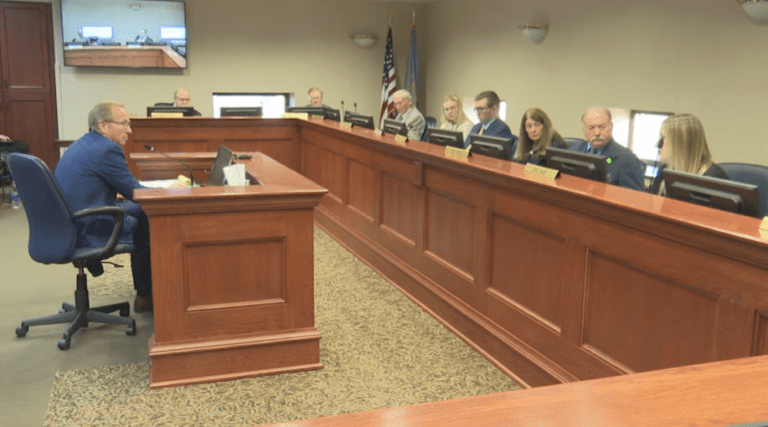 දකුණු ඩැකෝටා ප්‍රාන්තයේ පාසල් දරුවන්ට අධ්‍යාපනයට අවශ්‍ය නව පනතක්!