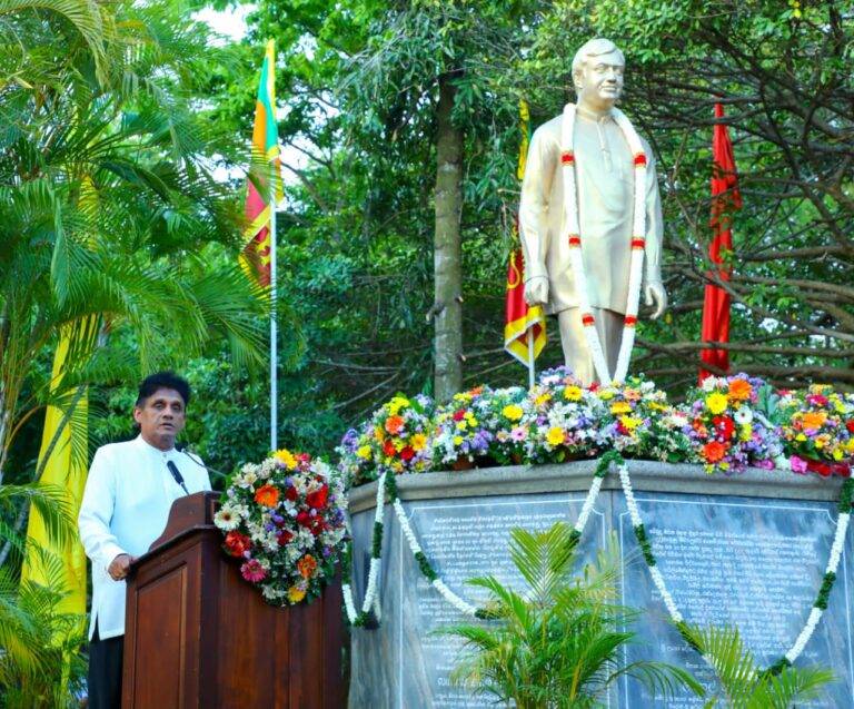 ජනතාවාදී ජනහිතකාමී රටක් හා රජයක් ගොඩනැගීම වෙනුවෙන් එජාප සජබ එකට එකතු වෙනවා – ගාමිණී දිසානායක ජන්ම දින සැමරුමේදී විපක්ෂ නායක සජිත්