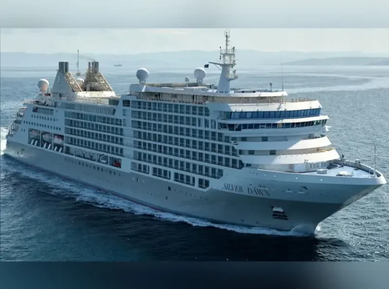 සිල්වර් ඩෝන් සුඛෝපභෝගී නෞකාවේ ශ්‍රී ලංකා සංචාරය