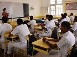 අධික වියදම් සහිත පාසල් උත්සව සම්බන්ධයෙන් අධ්යාපන අමාත්යාංශය අනතුරු අඟවයි