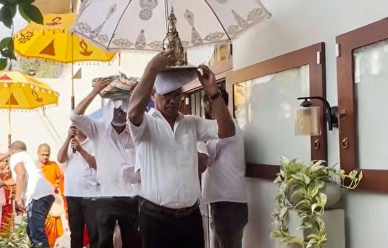 ජ.වි.පෙ. දැන් පෝසත්, ඒත් ජනතාව තාමත් දුප්පත් ….