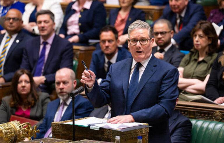 ට්‍රම්ප්ගේ මැදපෙරදිග යුද තර්ජනවලට තමා යටත් නොවන බව බ්‍රිතාන්‍ය අග්‍රාමාත්‍යවරයා කියයි